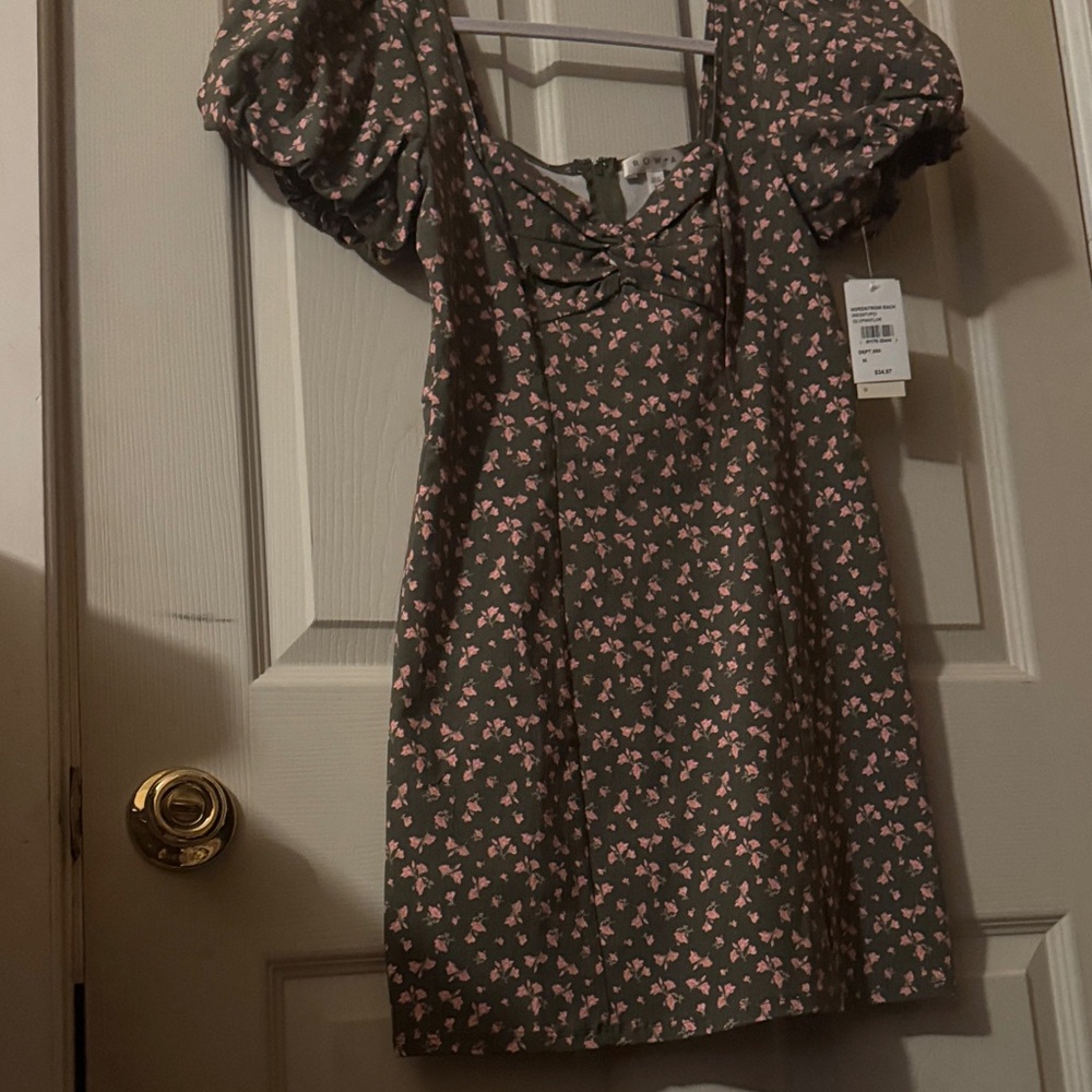 New ROW A Floral Puff Sleeve Dress